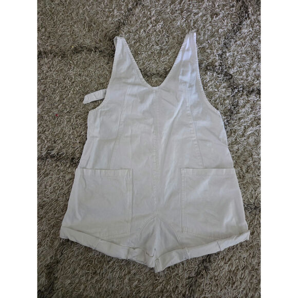 WE THE FREE White High Roller Shortalls size M - Picture 1 of 5